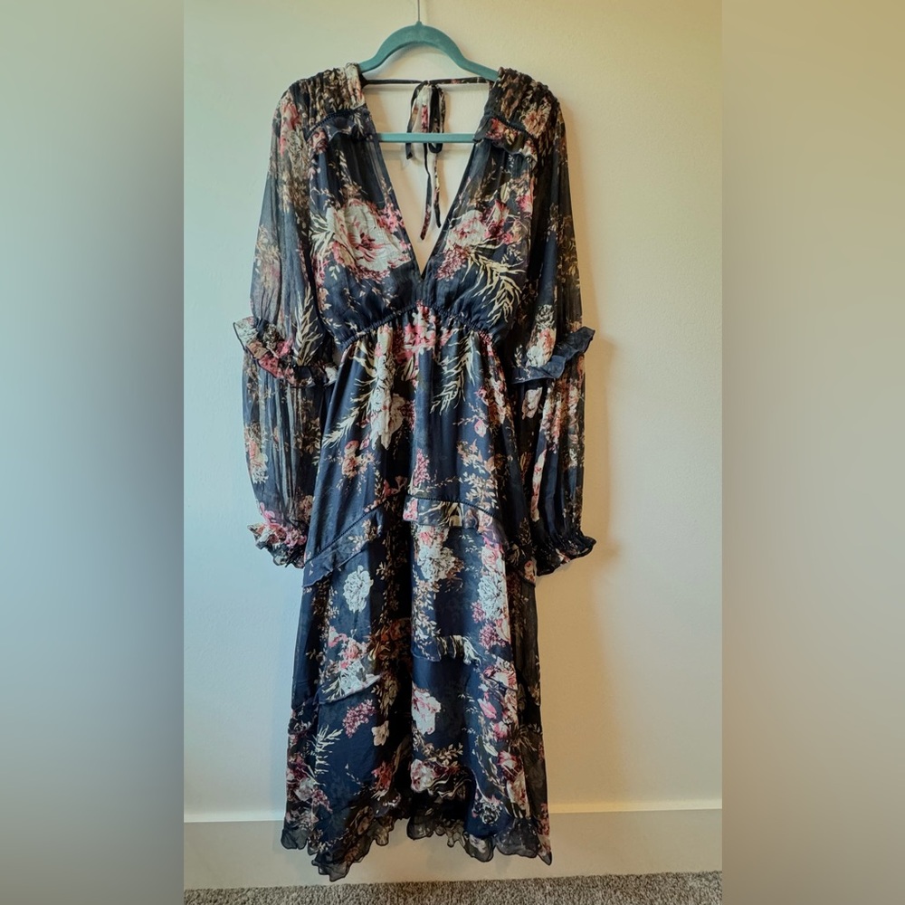 🪻NWT - Pleated Tiered Midi Sheer Dress in Floral Print with Lace Trim